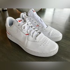 Nike Court Blanc Sneaker size 8 white
Style No. 53663399